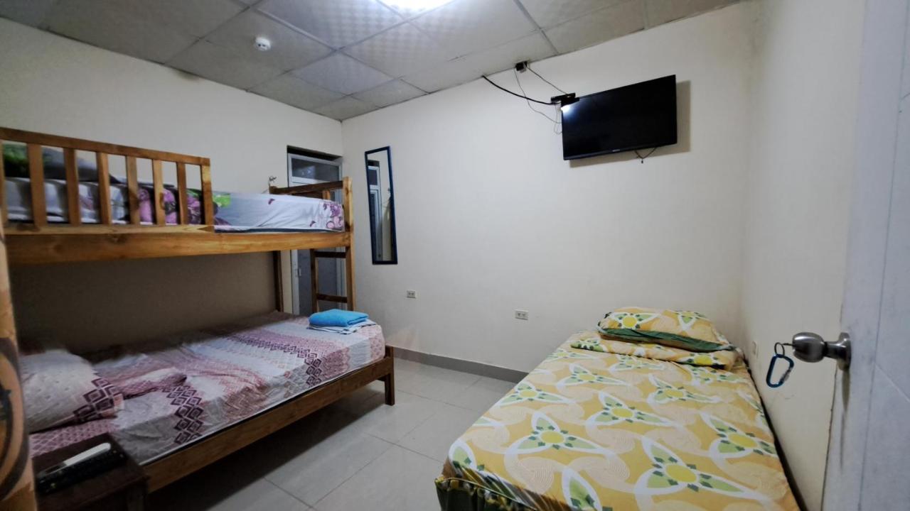 Hostal Brisas Calobrenas المظهر الخارجي الصورة
